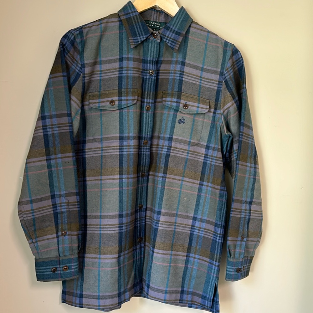 ✨ Lauren Ralph Lauren ✨100% wool button down